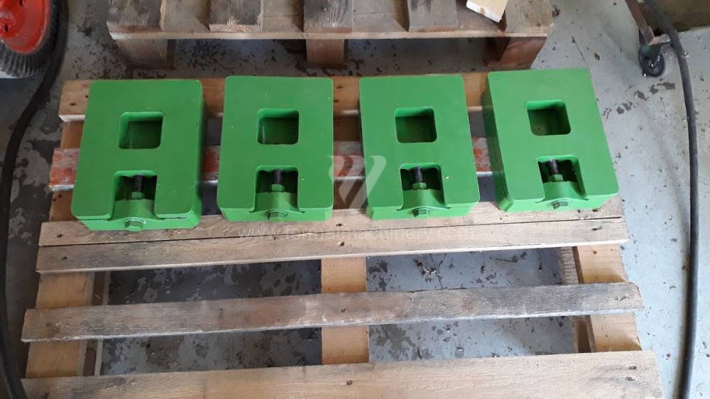 600 U
