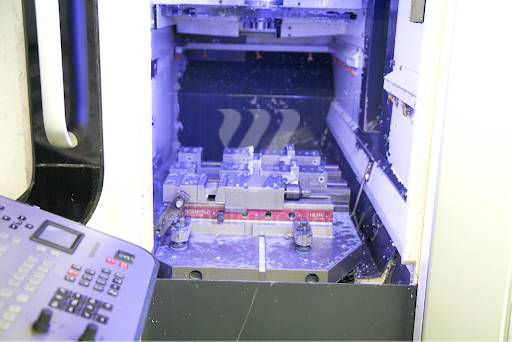 DMC 635 V