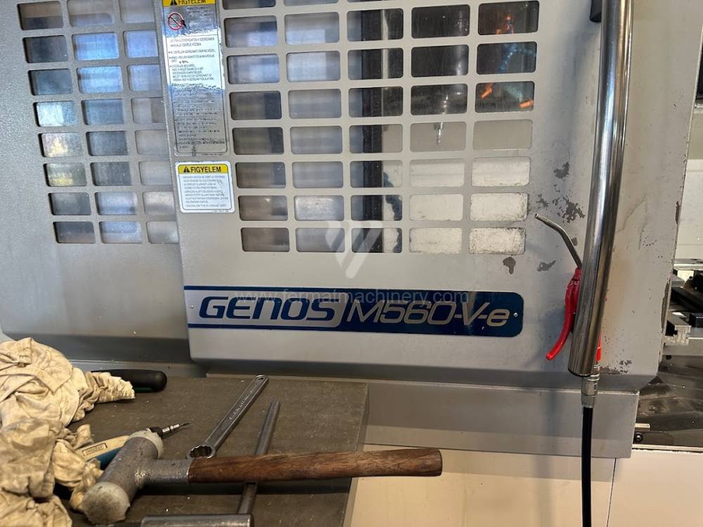 Obráběcí centrum / Vertikální / GENOS M560-V-e