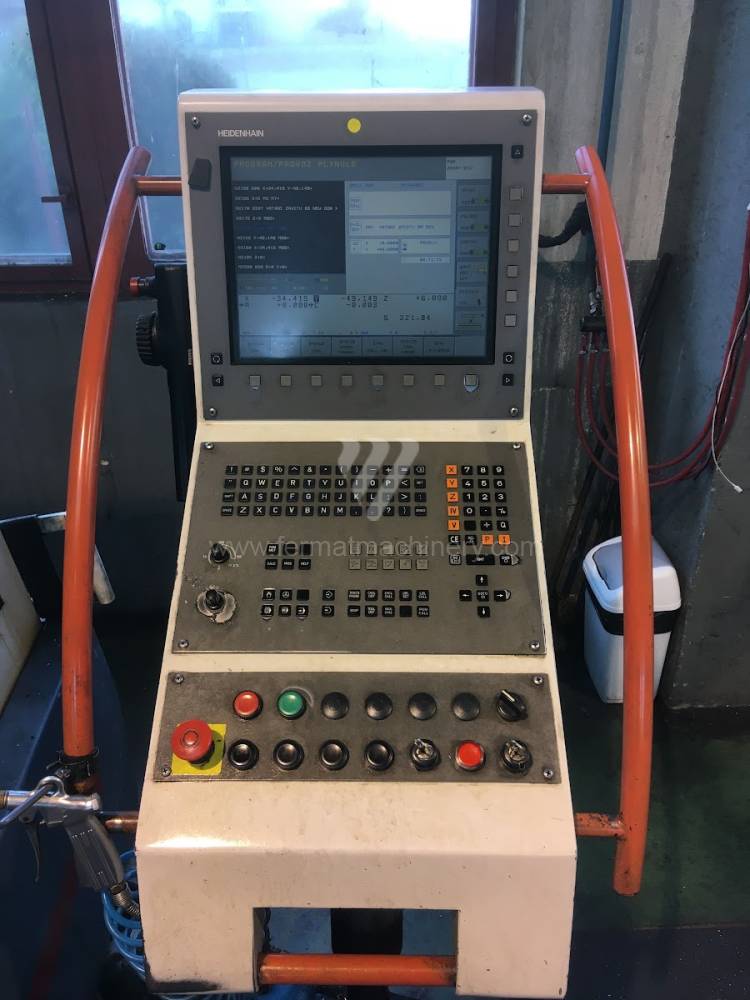 MCV 1000 5AX