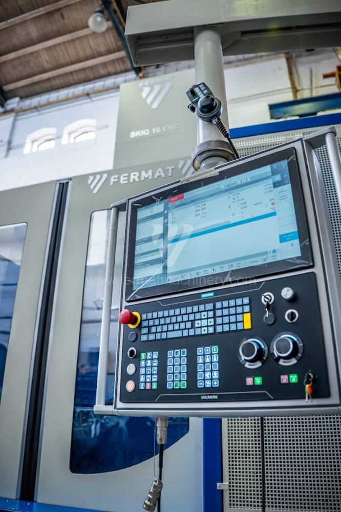 SKIQ 16 CNC