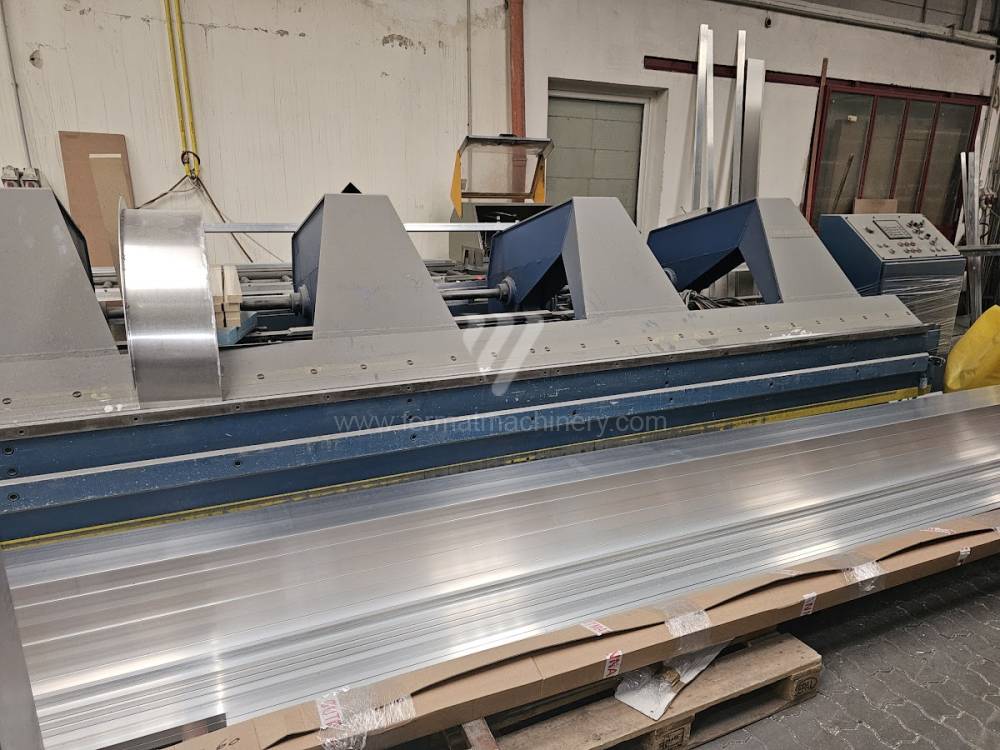 XOS 4000/2