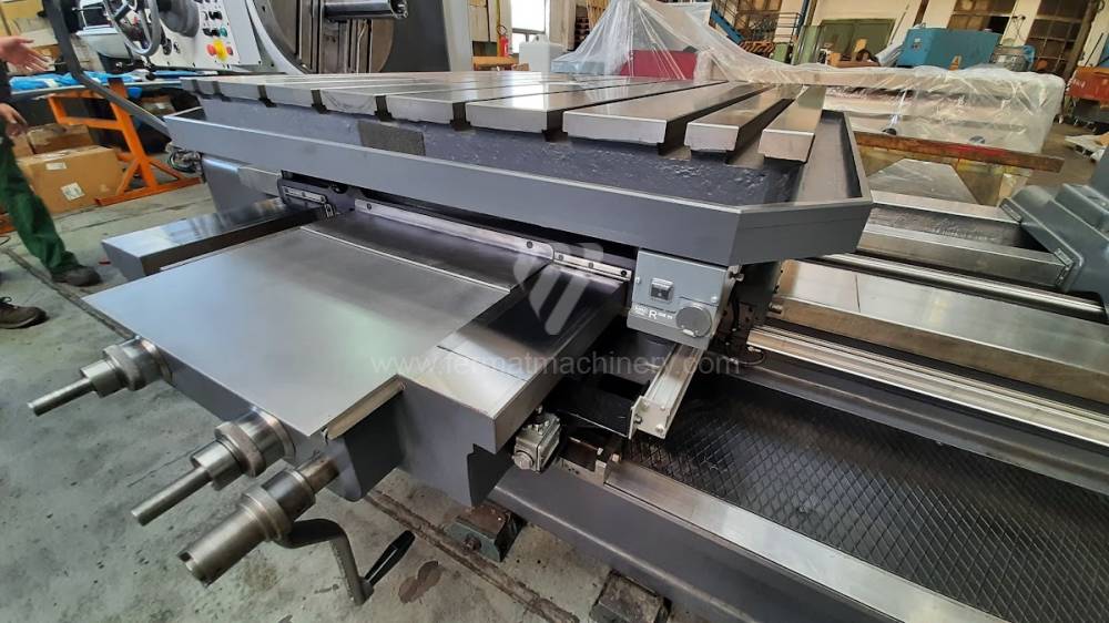 Borers horizontal / Table - diameter of spindle over 90 mm / W 100 A