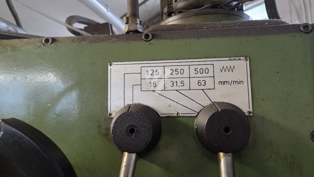 Milling machines / Table / F3U-E