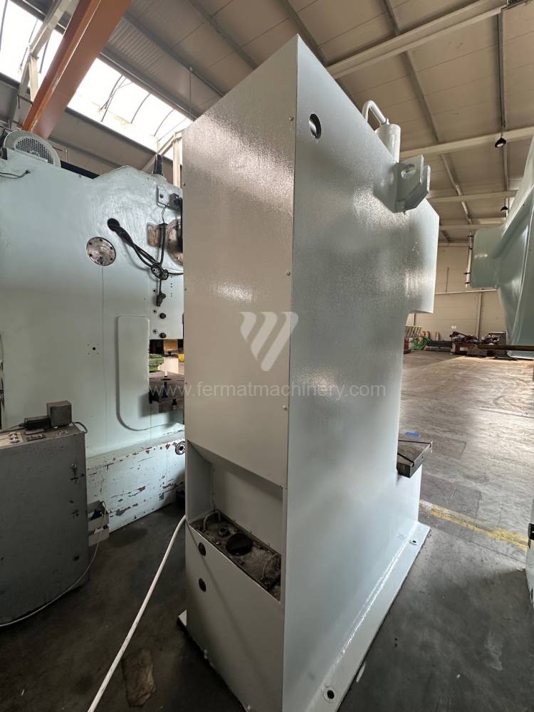 PYE 63 S1M
