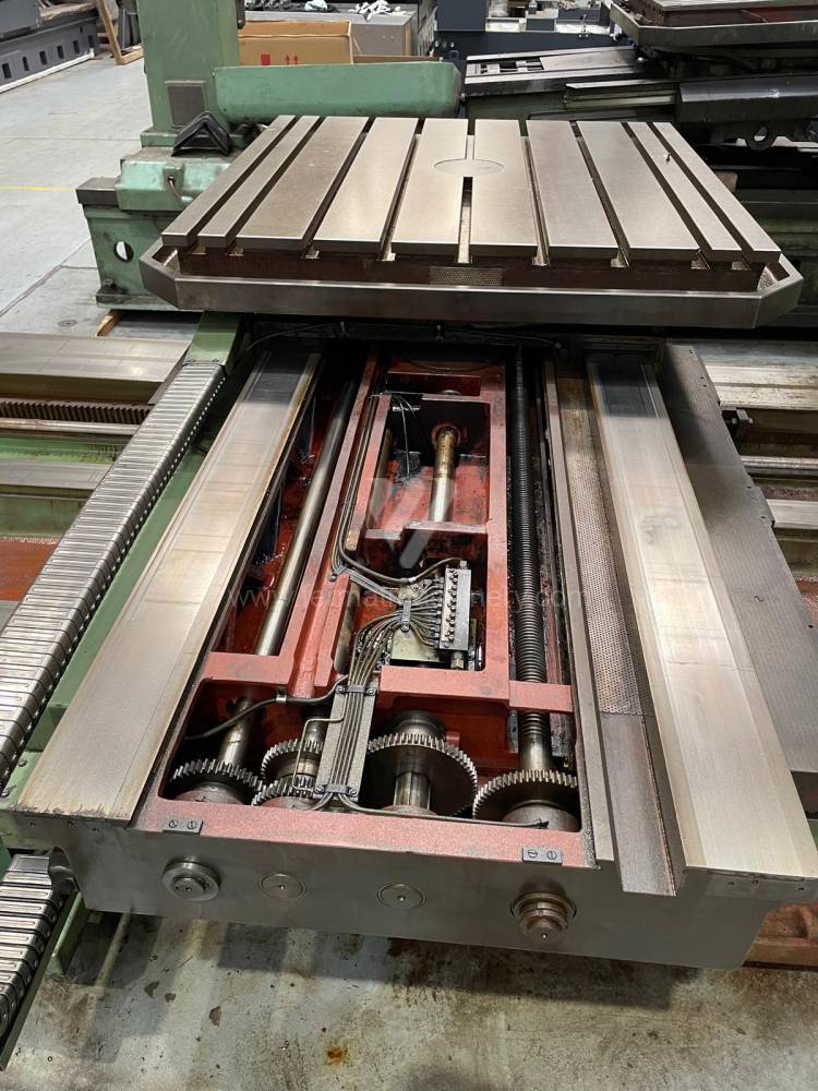 Mandrinadora horizontal / Fija - husillo más de 90 mm de diámetro / W 100 A 