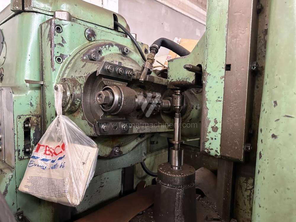 Maquinaria para fabricación de engranajes / Máquina de tallar engranajes por fresa-madre / 5 K 324 A