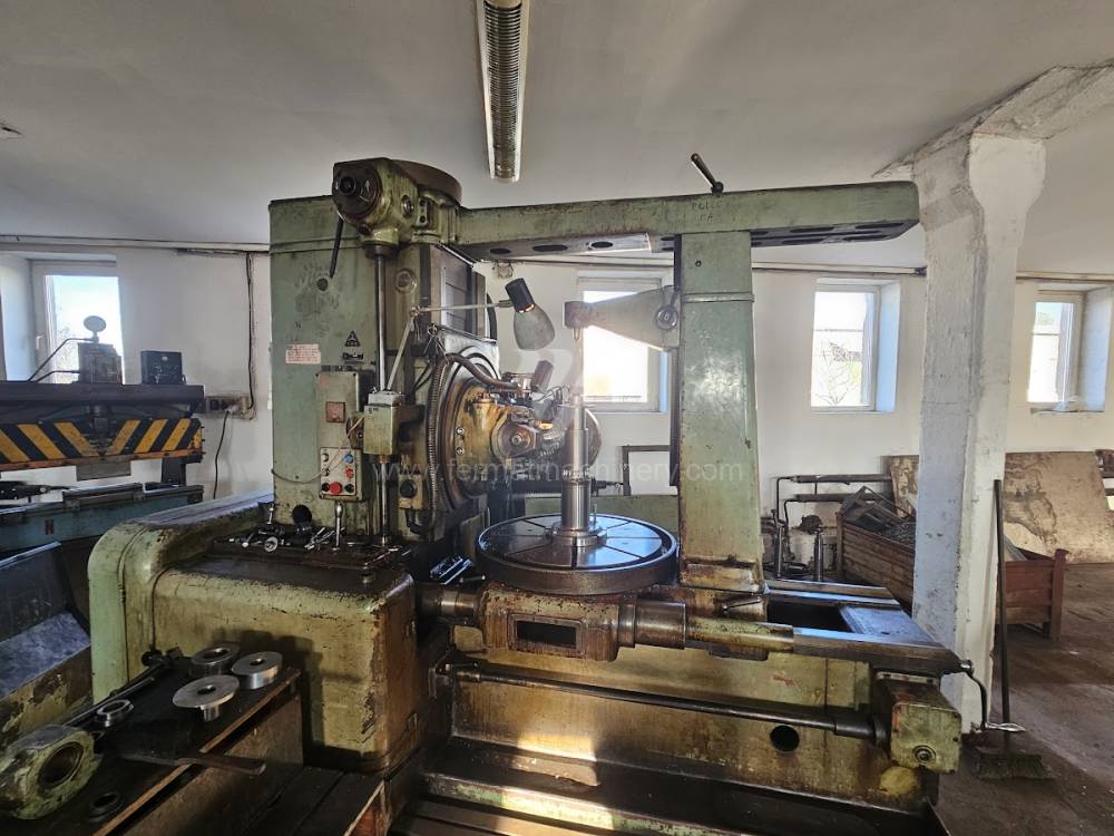 Maquinaria para fabricación de engranajes / Máquina de tallar engranajes por fresa-madre / FO 10