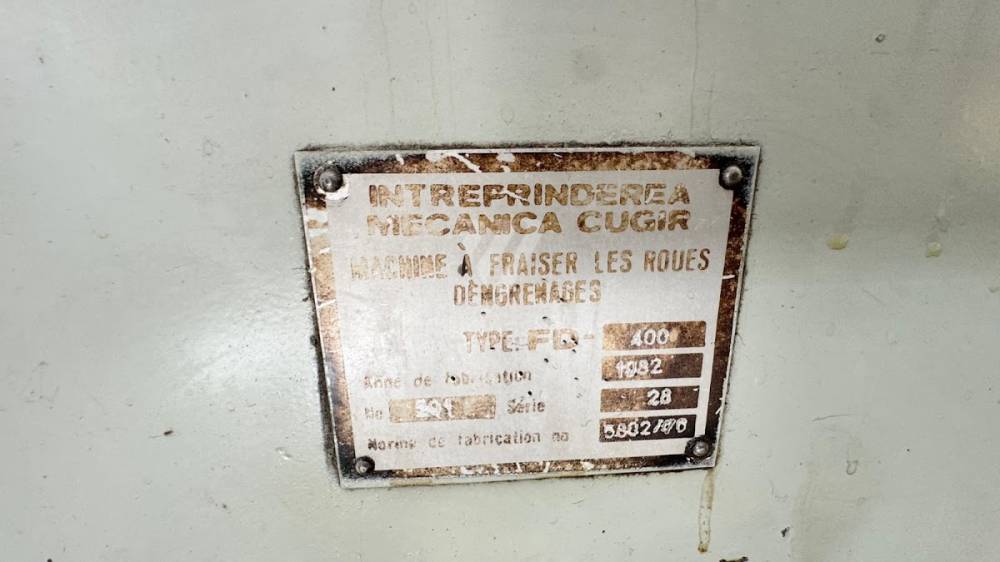 Maquinaria para fabricación de engranajes / Máquina de tallar engranajes por fresa-madre / FD 400