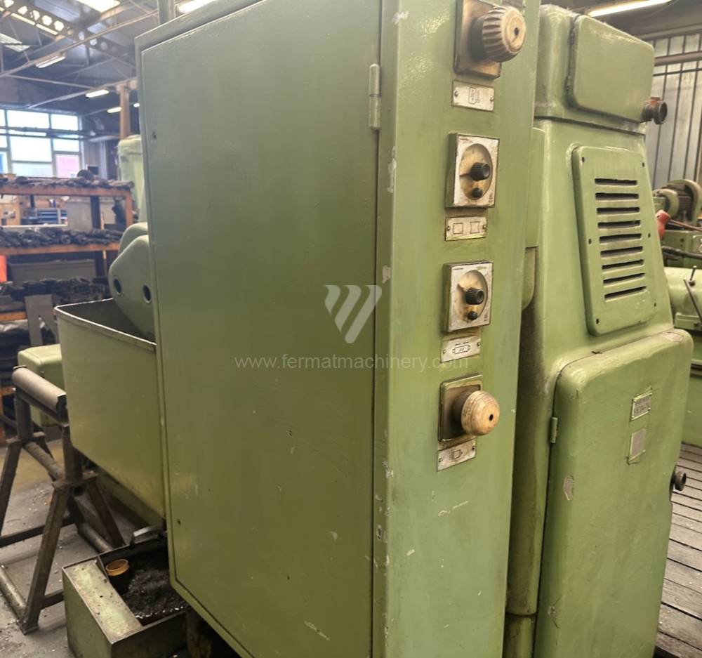 Maquinaria para fabricación de engranajes / Máquina de tallar engranajes por fresa-madre / FD 500