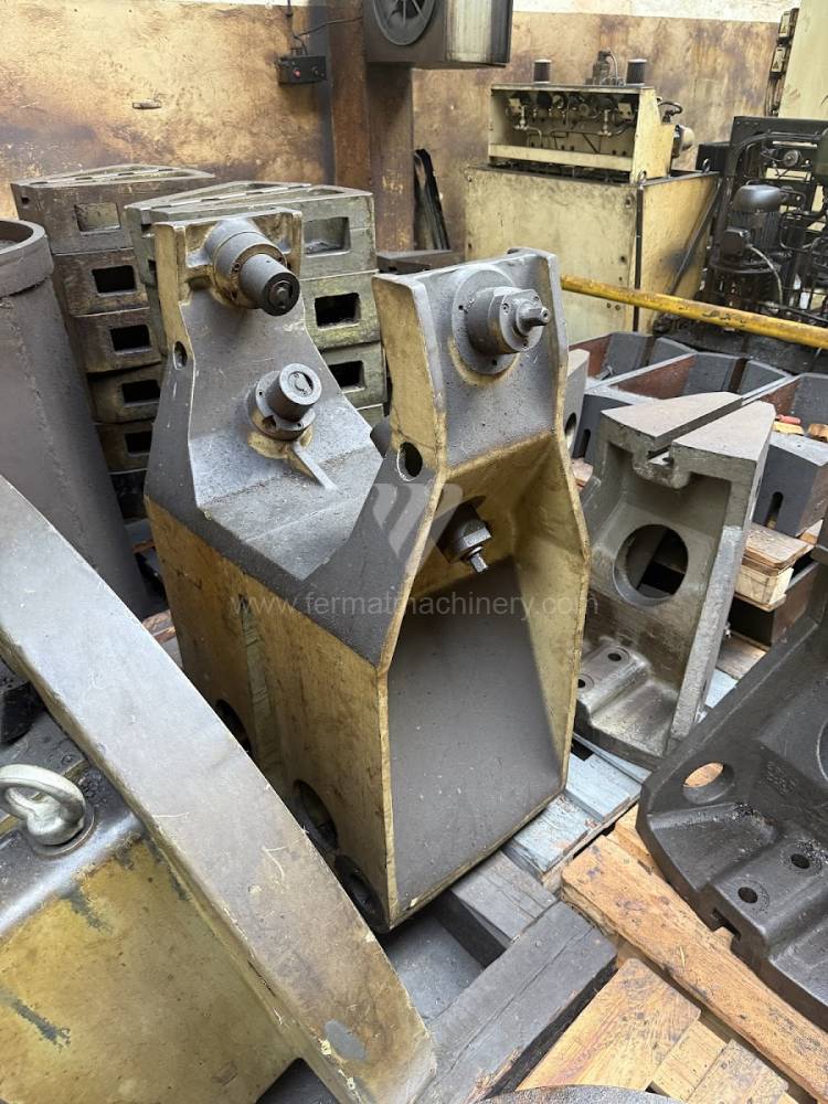 Maquinaria para fabricación de engranajes / Máquina de tallar engranajes por fresa-madre / ZFWZ 3150/3