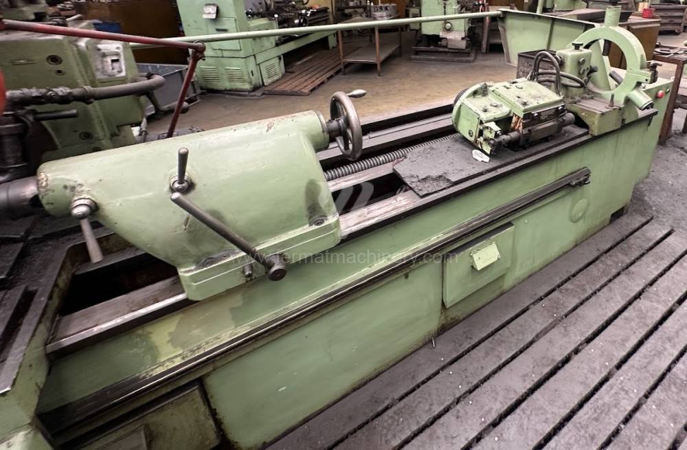 Maquinaria para fabricación de engranajes / Máquina de tallar engranajes por fresa-madre / ZFWVG 250x2000