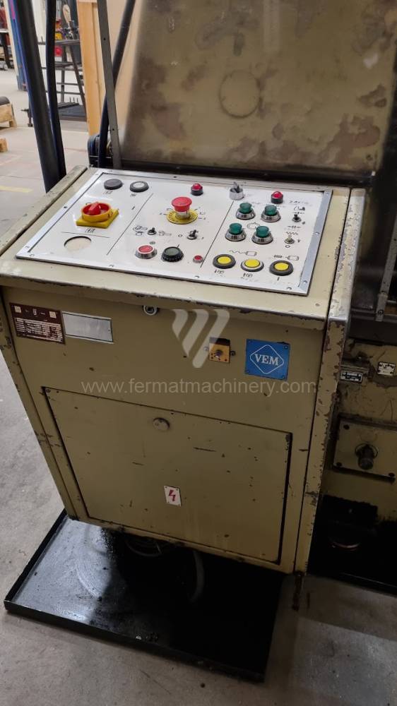 Maquinaria para fabricación de engranajes / Máquina de tallar engranajes por fresa-madre / ZFWZ 160 X 3