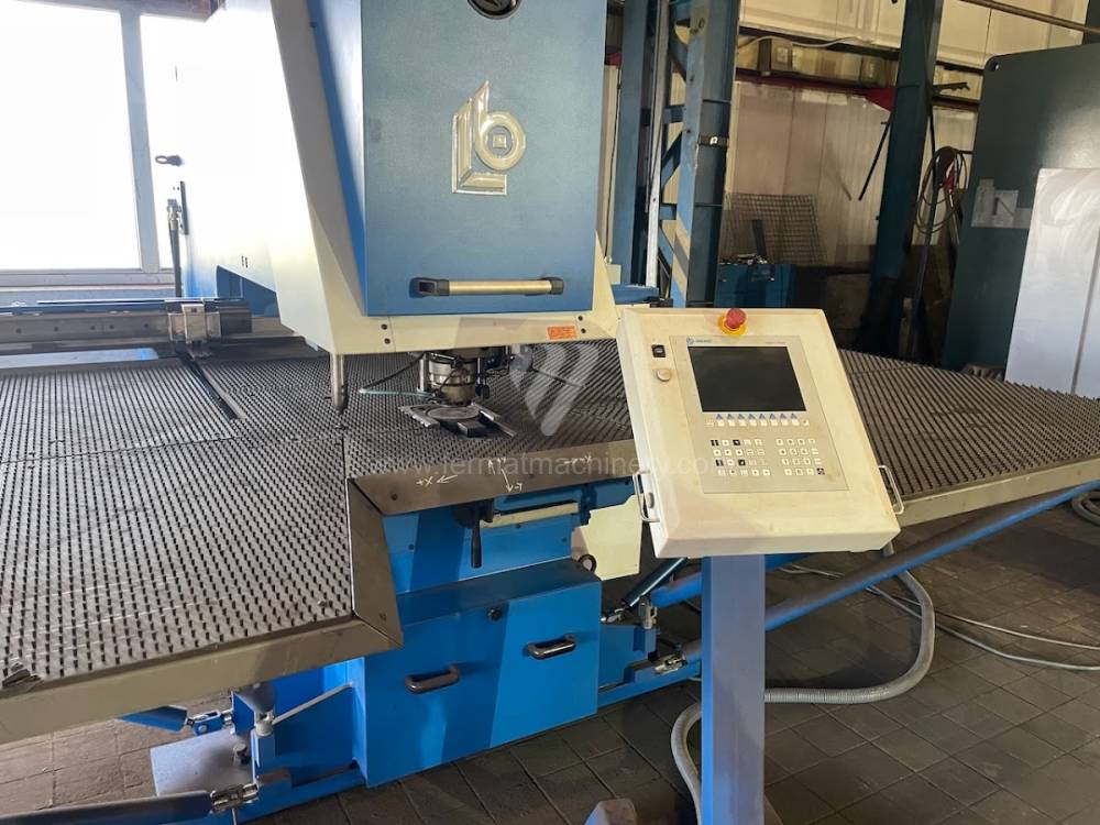 Misceláneas / Máquina de corte y punzonado / Compact 1000