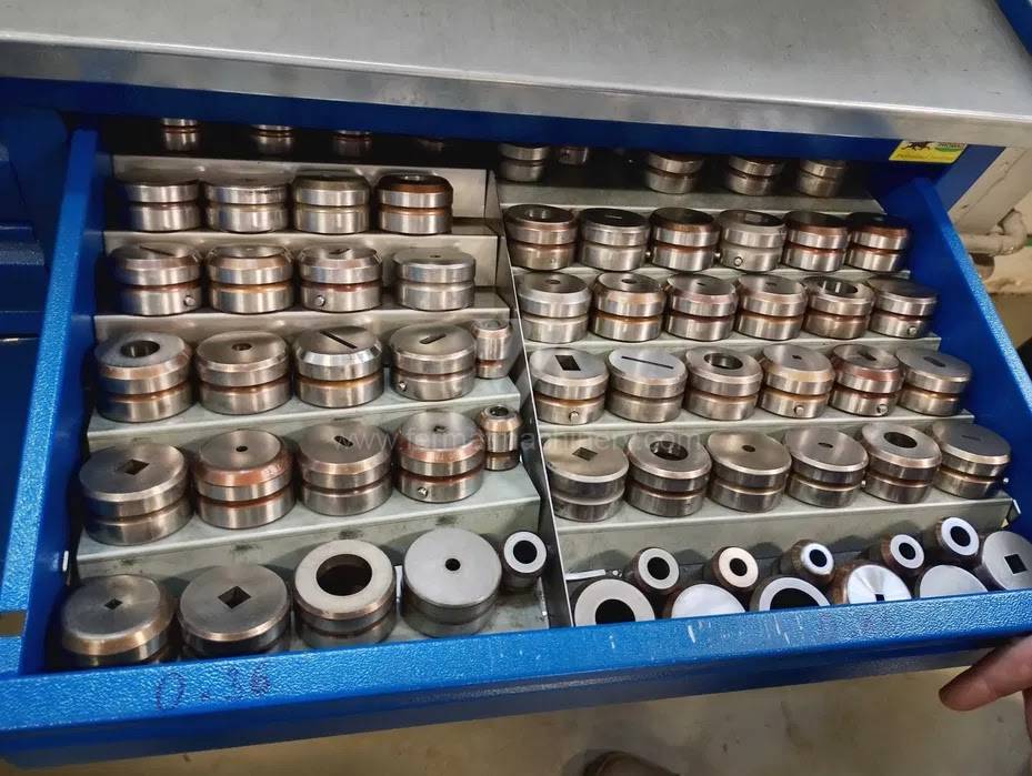 Misceláneas / Máquina de corte y punzonado / X5