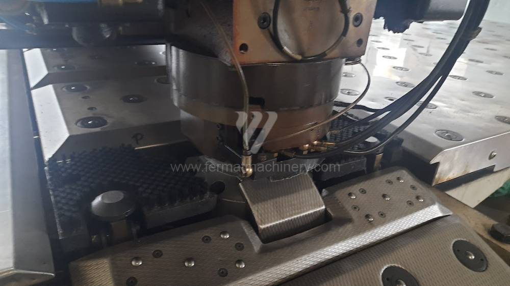 Misceláneas / Máquina de corte y punzonado / Trumatic 500 R