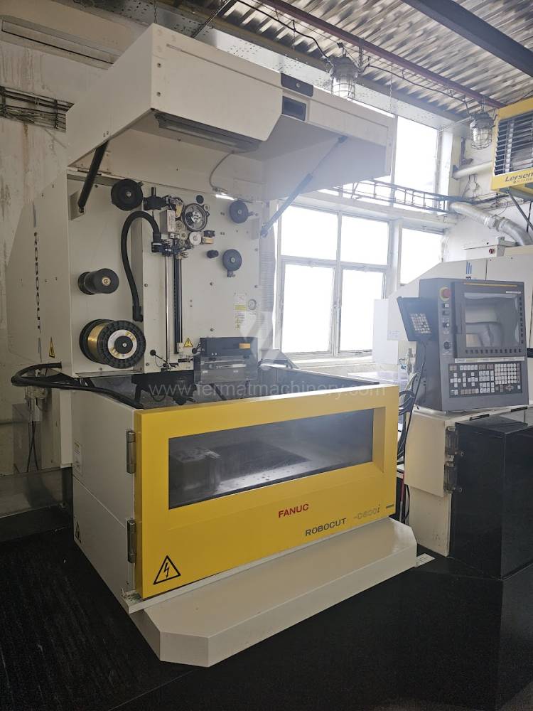 Tajar equipo  / Cortador de alambre / ROBOCUT Alfa-C600iA