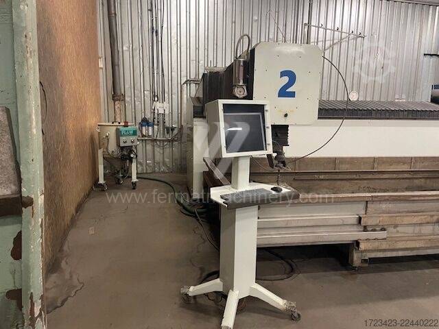 Tajar equipo  / Hidro-cortador / Flow Mach 3 IFB