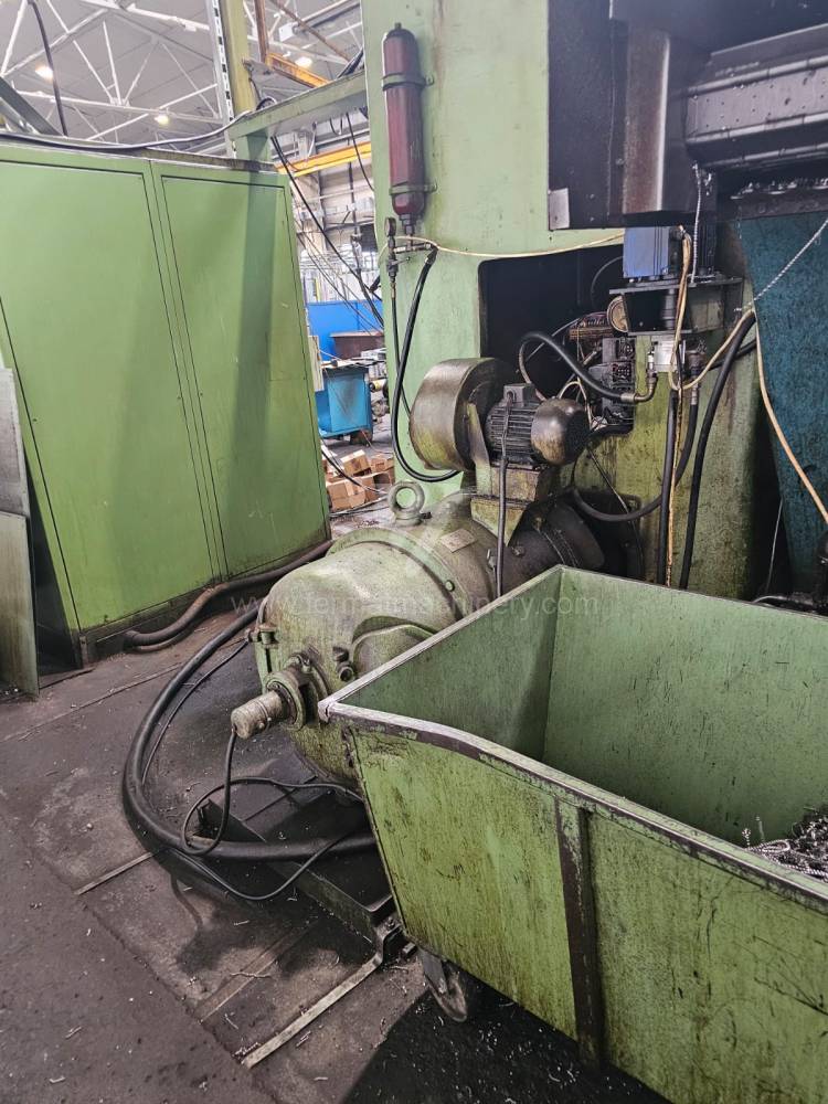 Torno vertical / Un stand / Morando KL 12 CNC