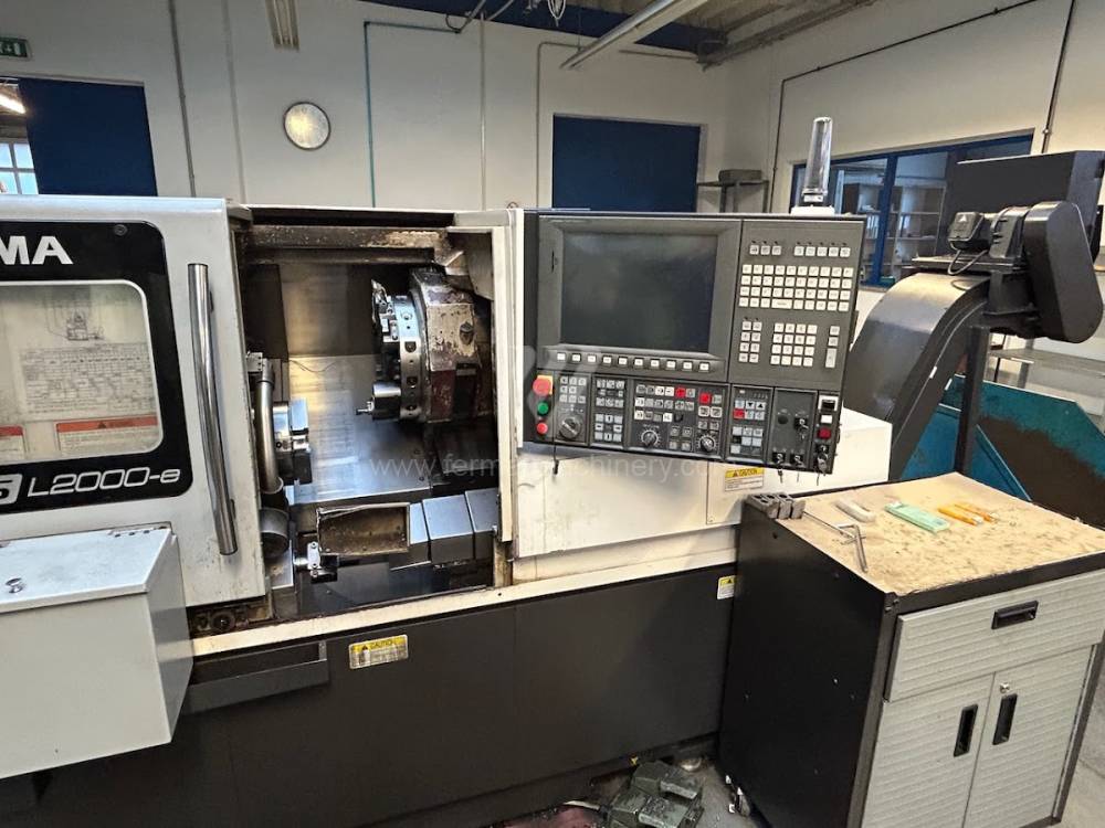 Torno / CNC multi-eje / GENOS L2000-e