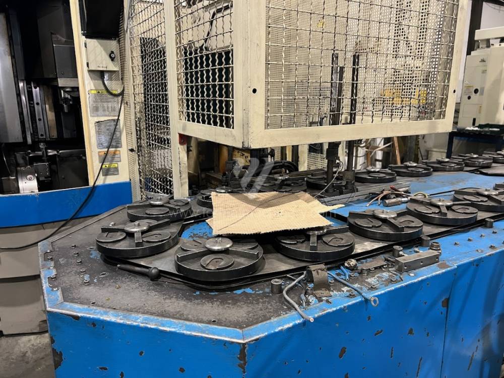 Eszterga / CNC többtengelyes / LVT 300-M