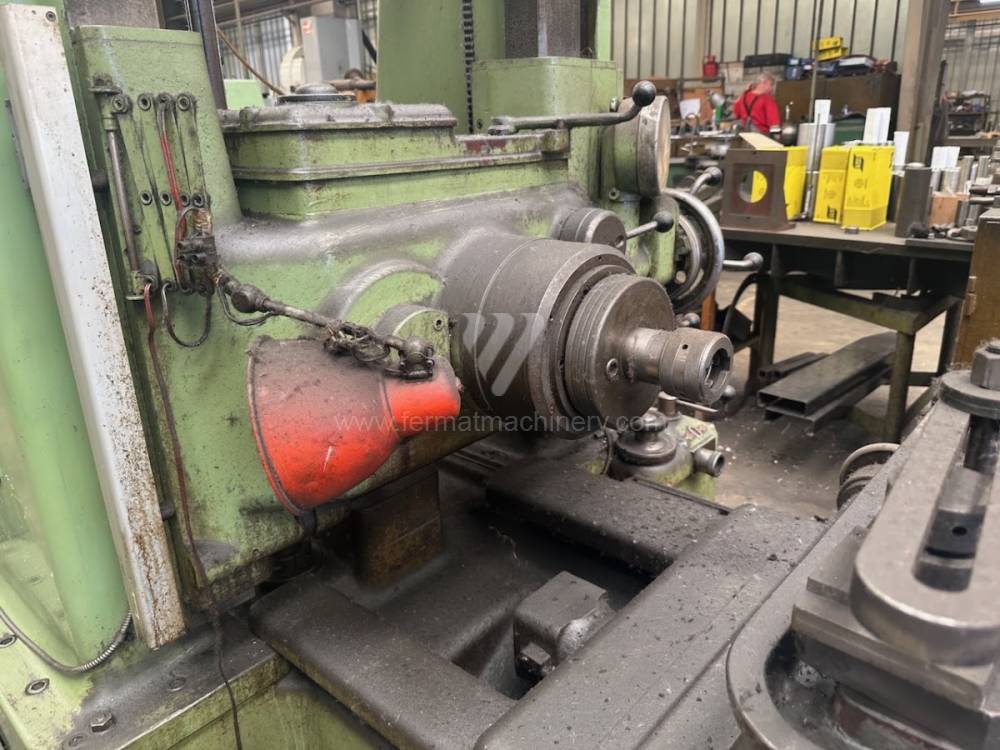 Vízszintes fúrómaró / Asztallapos - orsóátmérő 90 mm - ig / DIXI 60