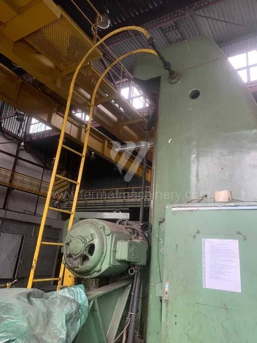 Vízszintes fúrómaró / Asztallapos - orsóátmérő 90 mm - től nagyobb / HWC-P 110