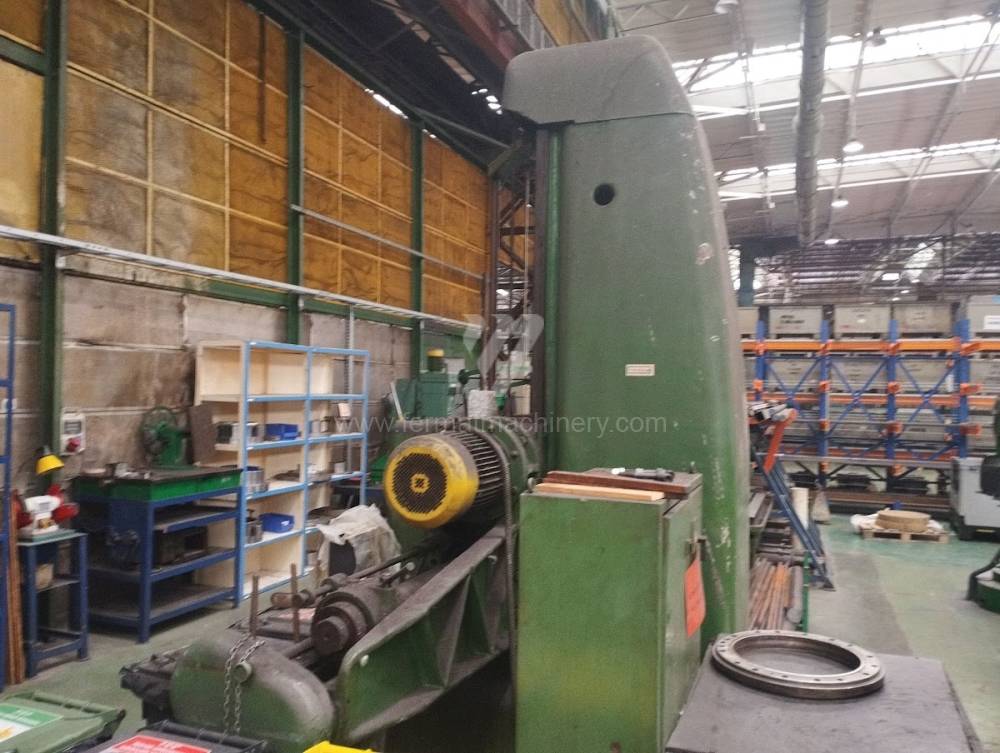 Vízszintes fúrómaró / Asztallapos - orsóátmérő 90 mm - től nagyobb / HWC 