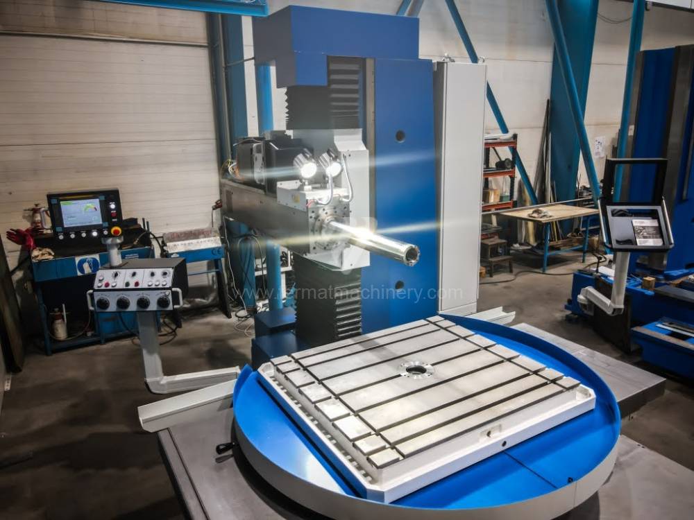 Vízszintes fúrómaró / Asztallapos - orsóátmérő 90 mm - től nagyobb / CraftMill 10