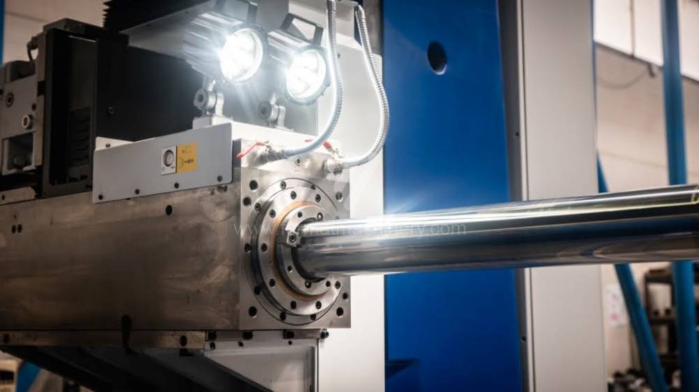 Vízszintes fúrómaró / Asztallapos - orsóátmérő 90 mm - től nagyobb / CraftMill 10