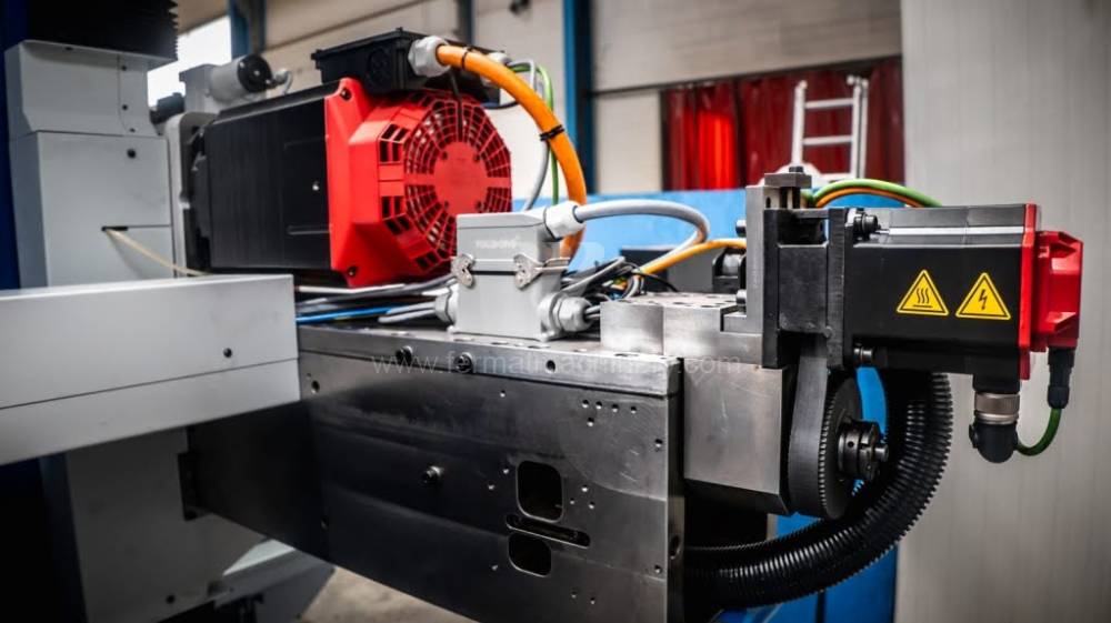 Vízszintes fúrómaró / Asztallapos - orsóátmérő 90 mm - től nagyobb / CraftMill 10