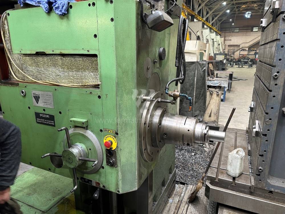 Vízszintes fúrómaró / Asztallapos - orsóátmérő 90 mm - től nagyobb / WHN 13