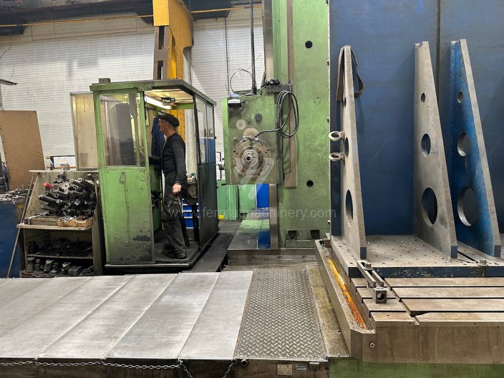 Vízszintes fúrómaró / Asztallapos - orsóátmérő 90 mm - től nagyobb / WHN 13