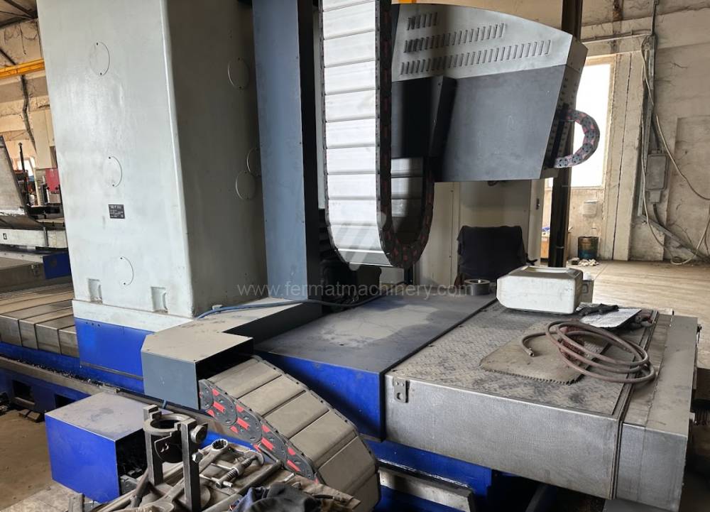 Vízszintes fúrómaró / Asztallapos - orsóátmérő 90 mm - től nagyobb / WHN 13 P CNC