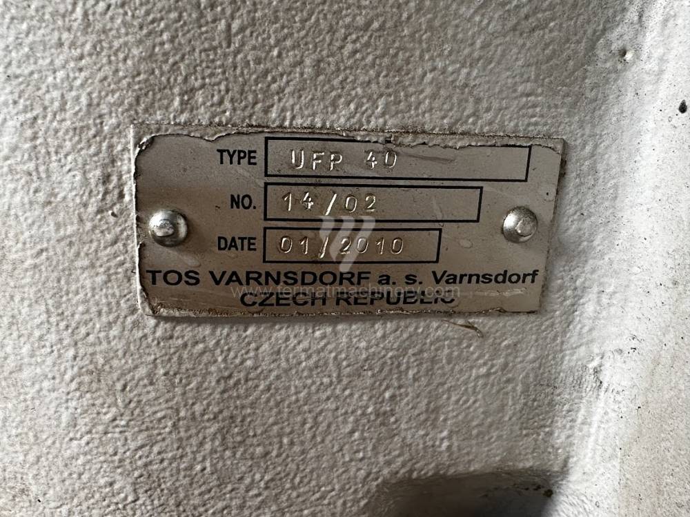 Vízszintes fúrómaró / Asztallapos - orsóátmérő 90 mm - től nagyobb / W 100 A