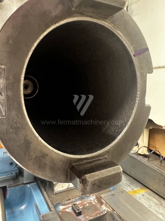Vízszintes fúrómaró / Asztallapos - orsóátmérő 90 mm - től nagyobb / W 100 A
