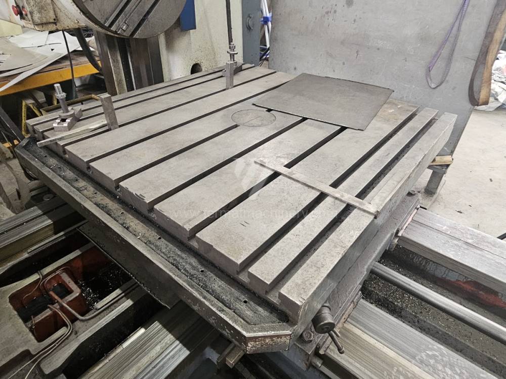 Vízszintes fúrómaró / Asztallapos - orsóátmérő 90 mm - től nagyobb / H 100 A