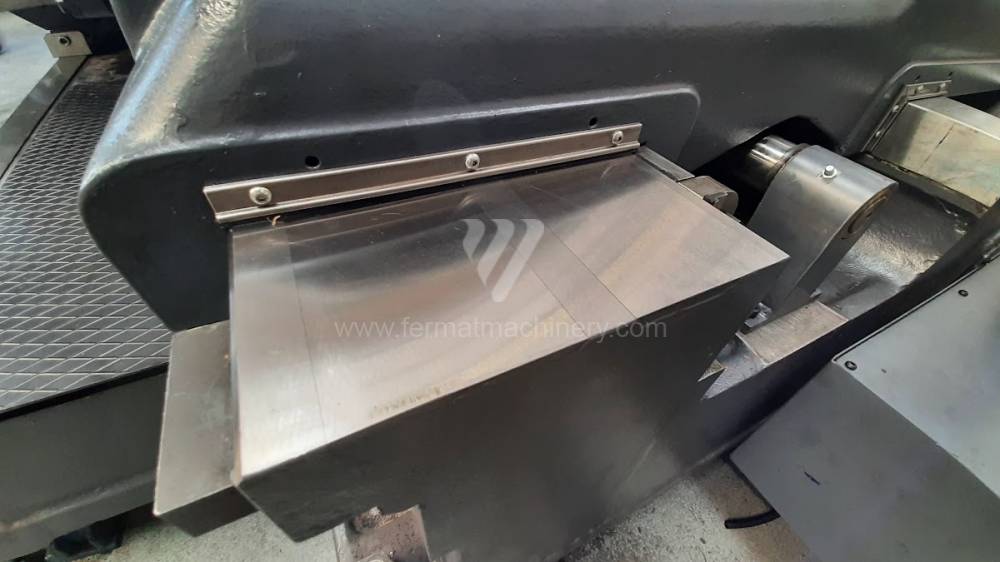 Vízszintes fúrómaró / Asztallapos - orsóátmérő 90 mm - től nagyobb / W 100 A