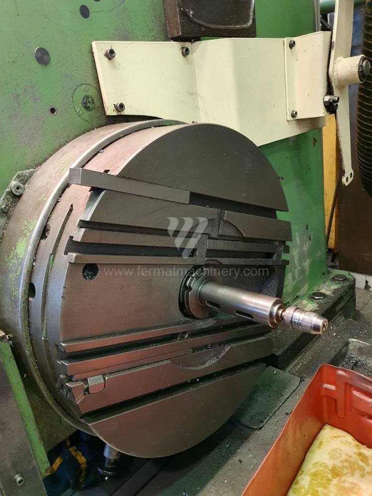 Vízszintes fúrómaró / Asztallapos - orsóátmérő 90 mm - től nagyobb / W 100  A