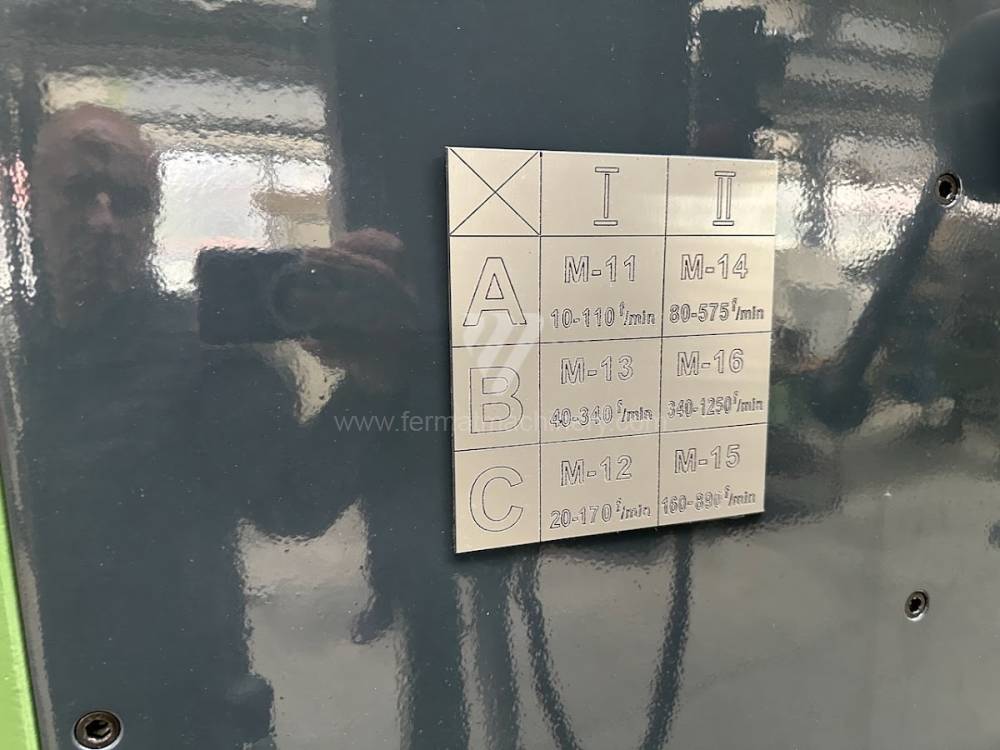 Vízszintes fúrómaró / Asztallapos - orsóátmérő 90 mm - től nagyobb / W 100 CNC