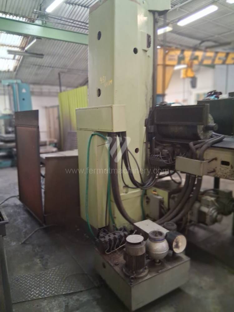 Vízszintes fúrómaró / Asztallapos - orsóátmérő 90 mm - től nagyobb / WH 10 CNC