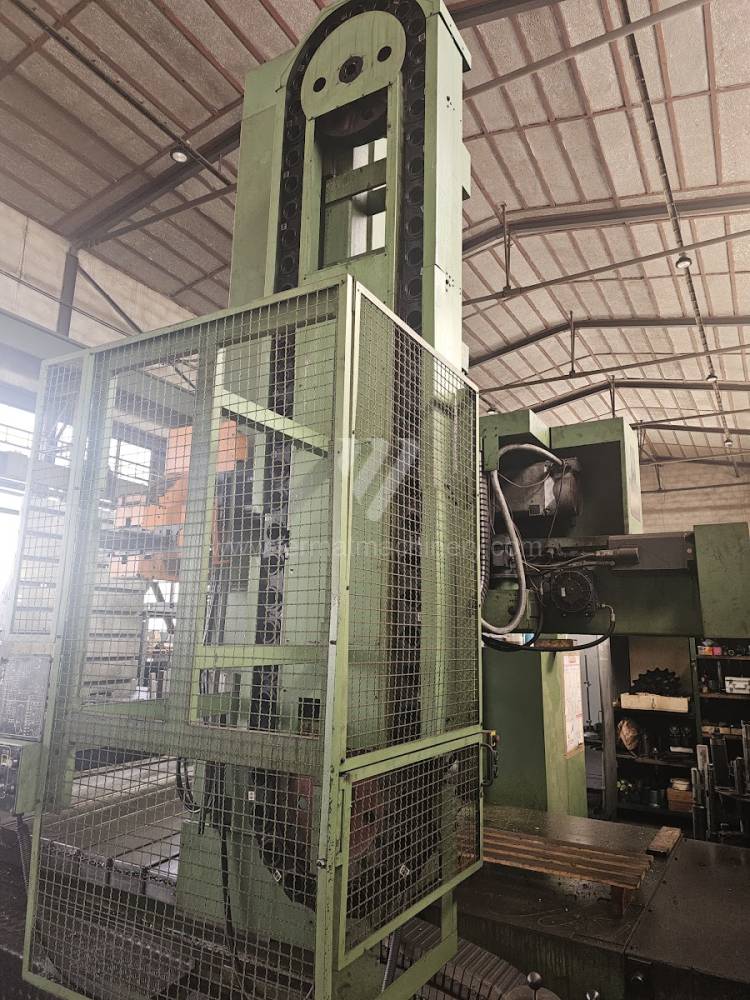 Vízszintes fúrómaró / Asztallapos - orsóátmérő 90 mm - től nagyobb / WHQ 13.8 CNC