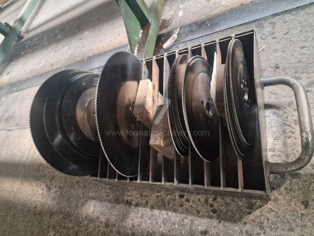 Attrezzature di taglio / Sega / TC 720