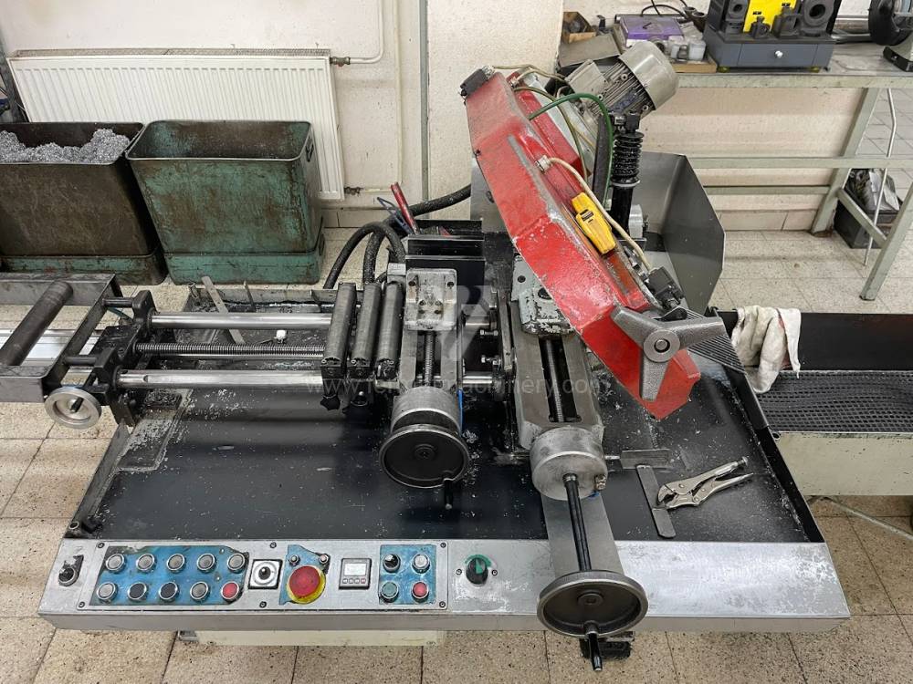 Attrezzature di taglio / Sega / STG 220 GA