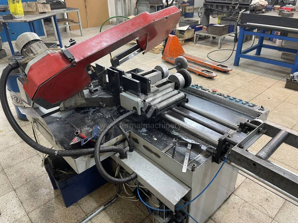 Attrezzature di taglio / Sega / STG 220 GA