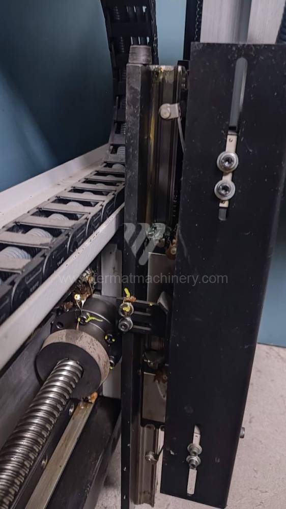AD-R 2060