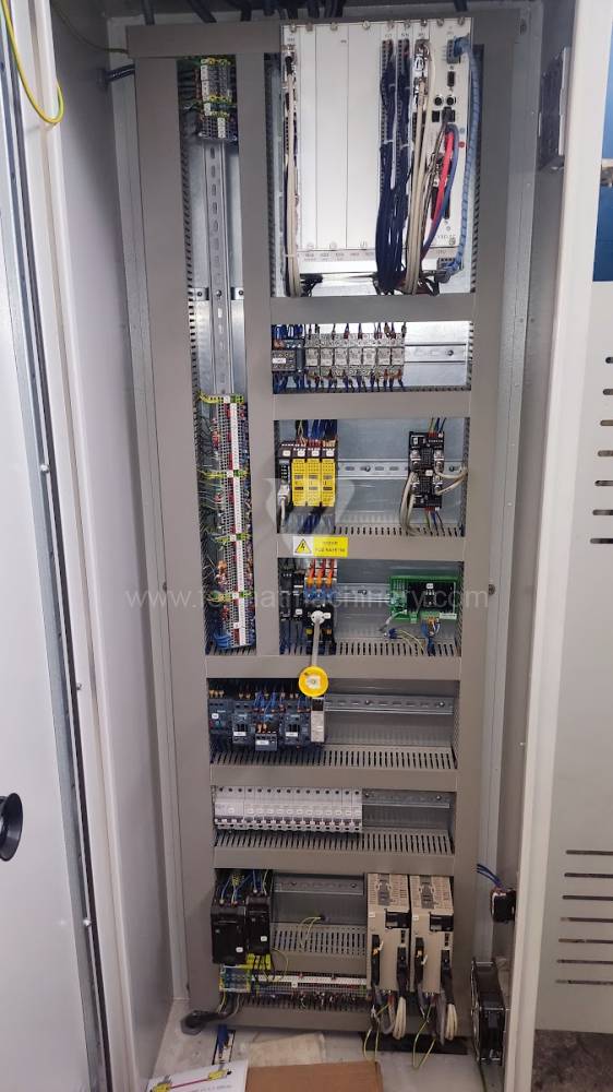 AD-R 2060