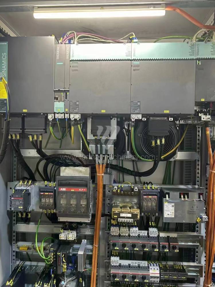 WHQ 15 CNC