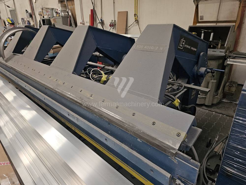 XOS 4000/2