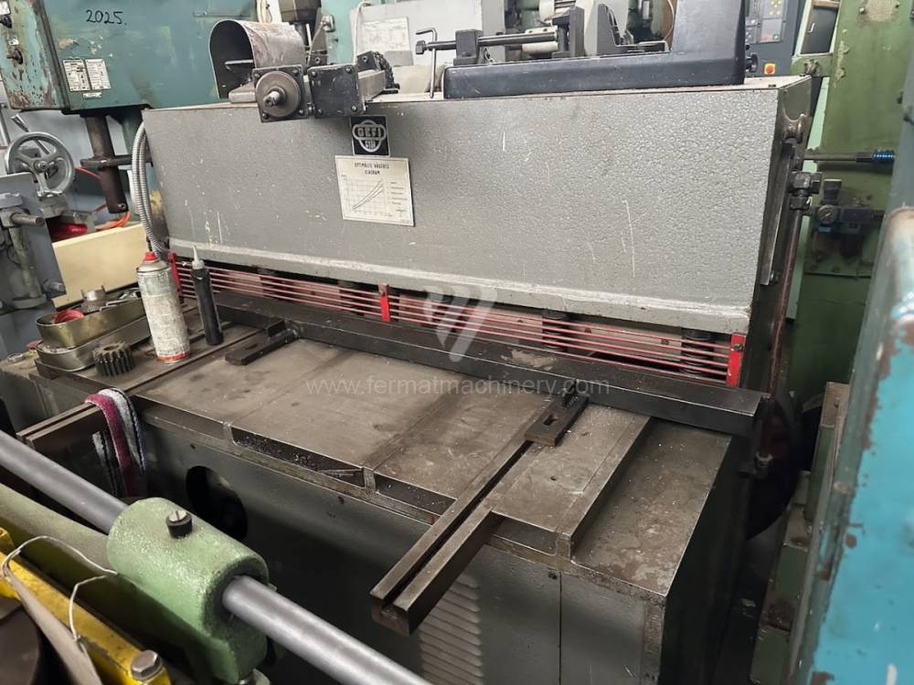 Ножницы для резки металла / Гильотинные  ножницы / LV 3,5/1250